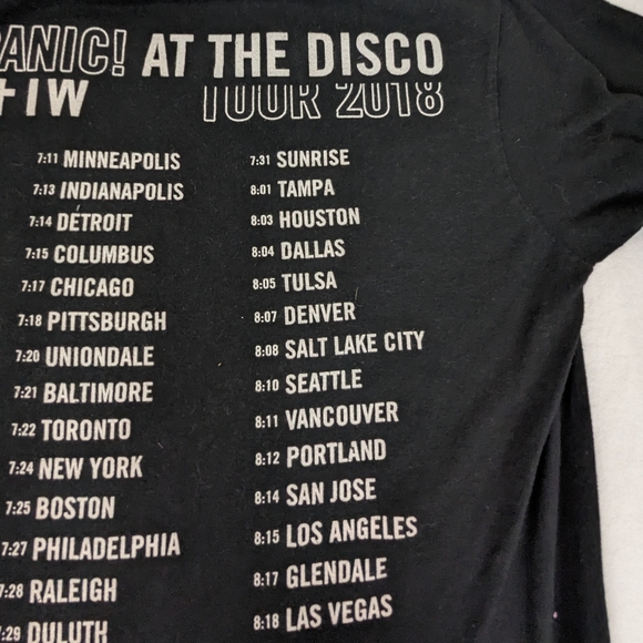 Panic! At The Disco 2018 Concert Tour - Cities and Dates on Back - Picture 7 of 8